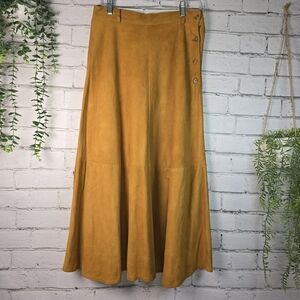 Artisan Wear Golden Flared Suede Lined Skirt with Button Accents Womens Size 12